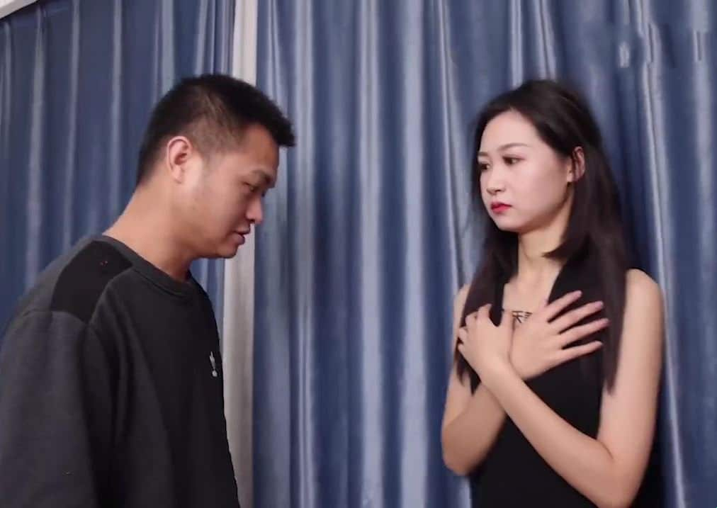 He went to help his neighbor's wife fix his computer and then raped her