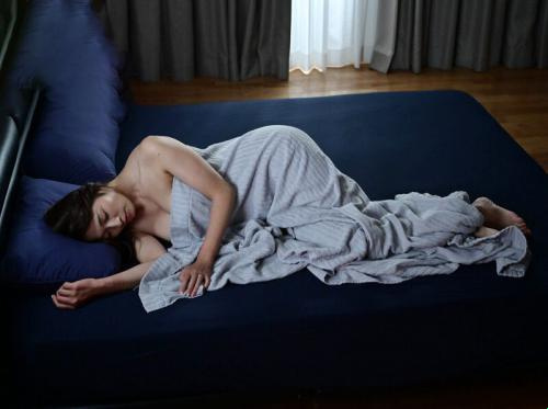 Meniduri menantu perempuannya yang penuh nafsu saat putranya pergi Meniduri menantu perempuannya yang penuh nafsu saat putranya pergi