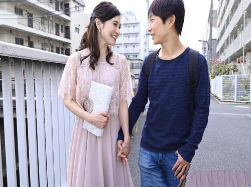 Món quà bất ngờ nhân ngày tốt nghiệp của con trai Món quà bất ngờ nhân ngày tốt nghiệp của con trai